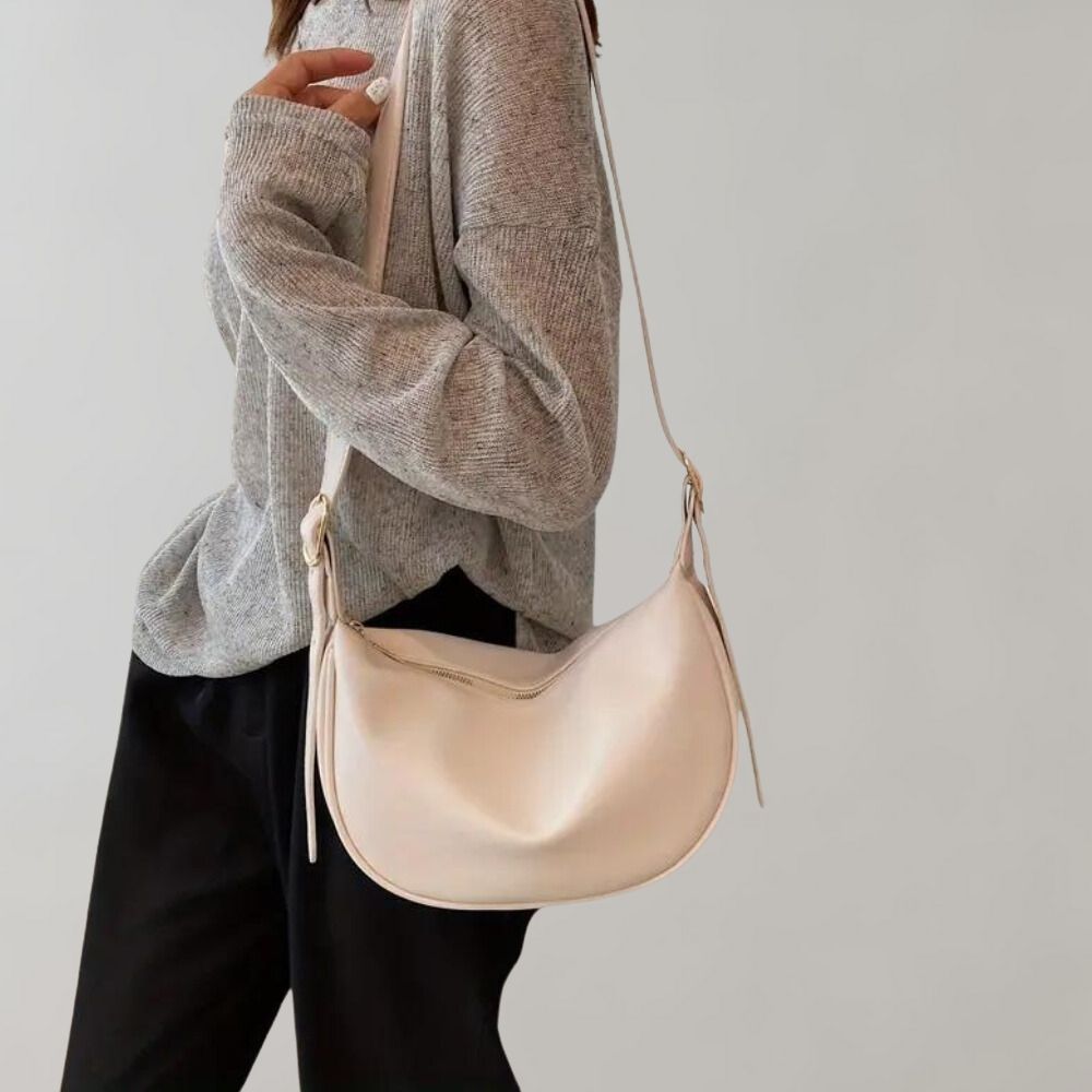Elegante und minimalistische Crossbody-Tasche mit schlichtem, aber ansprechendem Design | Vegan LEchoarchivther