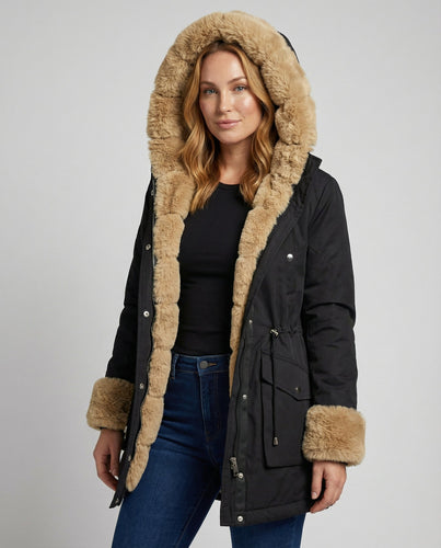 Warme Damen Winterjacke | Echoarchiv