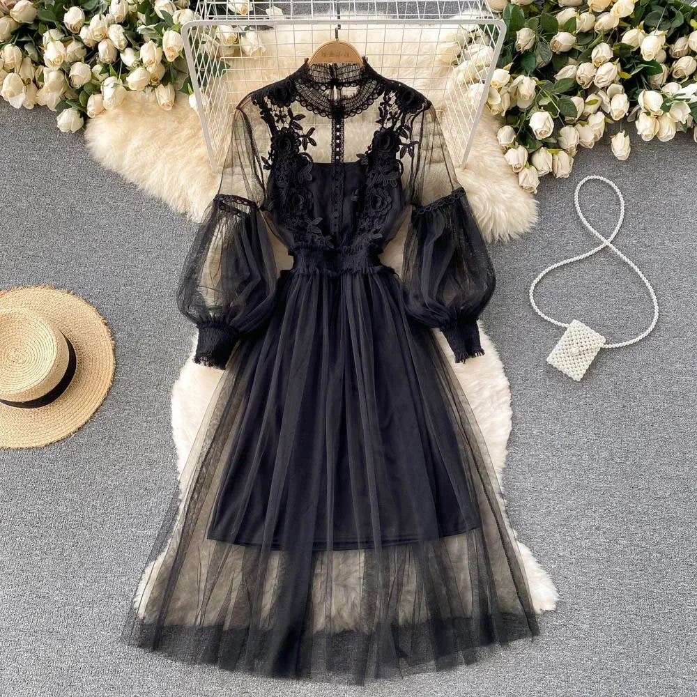 Echoarchiv | Florales Blumenkleid