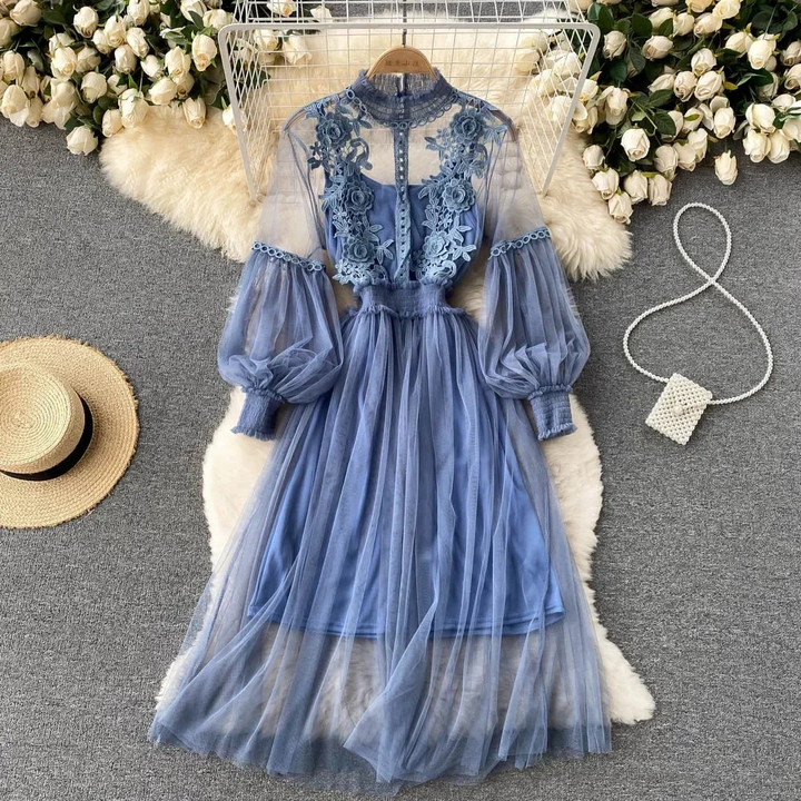 Echoarchiv | Florales Blumenkleid