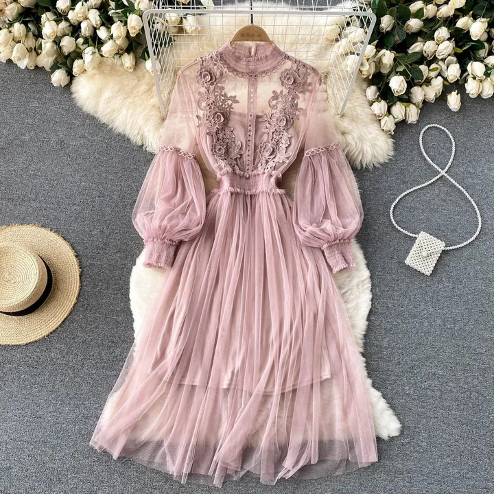 Echoarchiv | Florales Blumenkleid