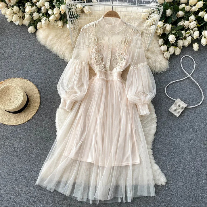 Echoarchiv | Florales Blumenkleid