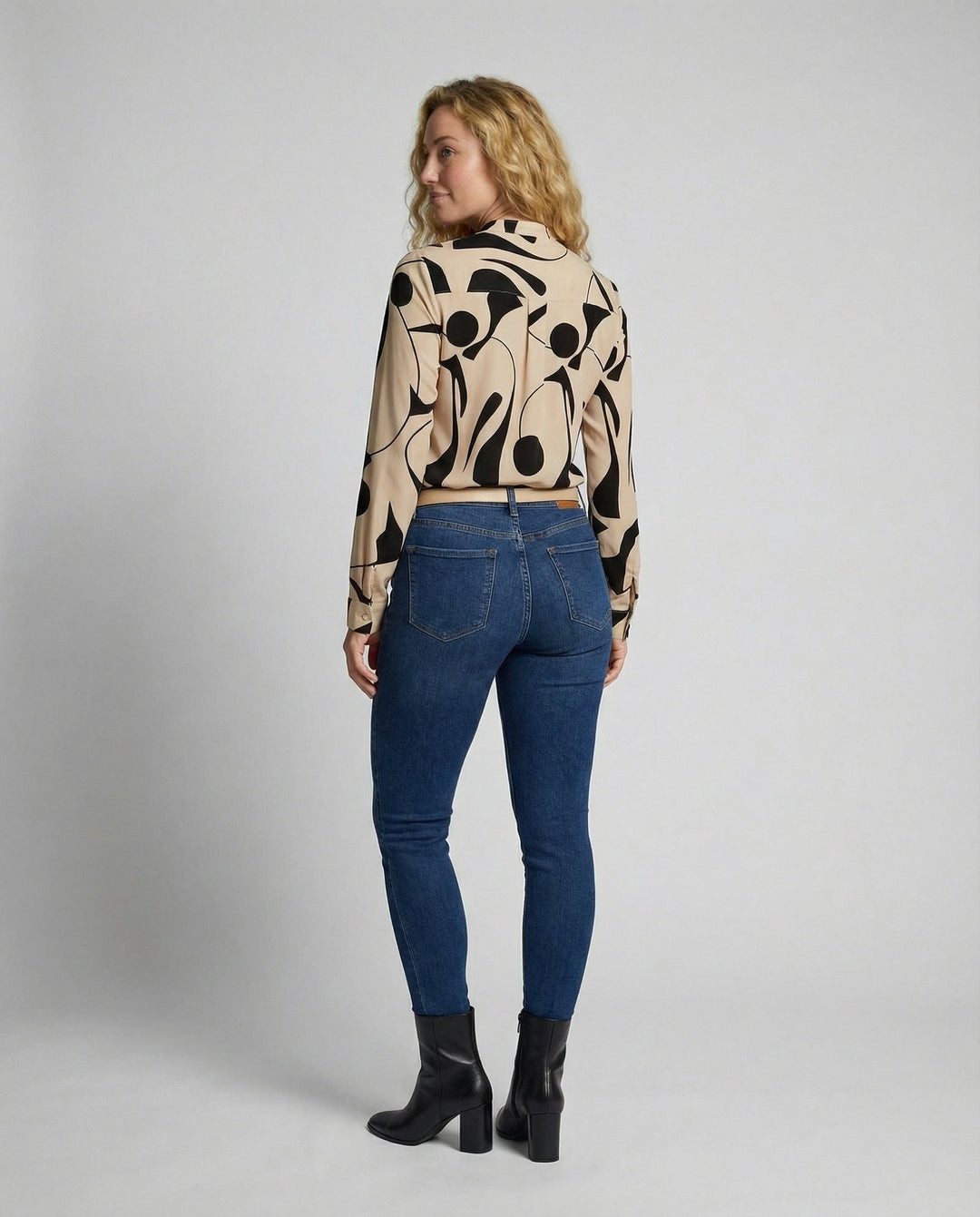 Elegante Damen Bluse Komfort | Echoarchiv