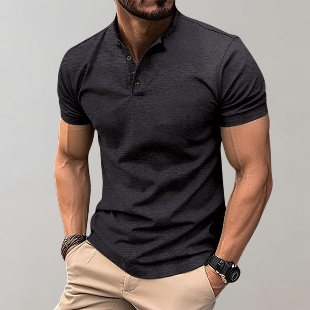 Echoarchiv - Elegantes Herrenpoloshirt mit einem lässigen Look