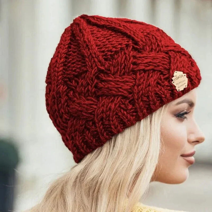 Damen Weiche Strickmütze mit Zopfmuster | Echoarchiv