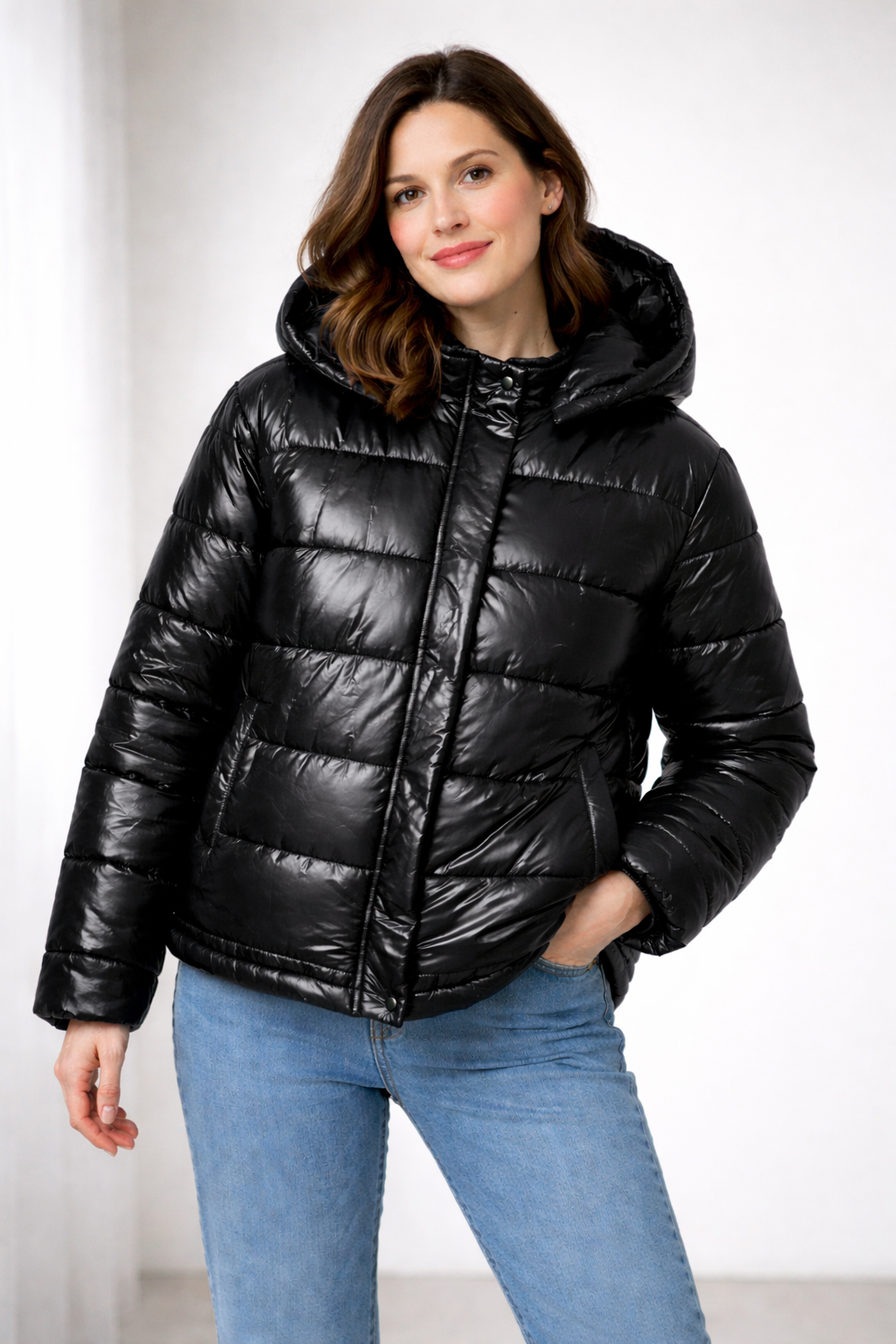 Echoarchiv | Damen Glänzende Pufferjacke mit Kapuze und Wattierung