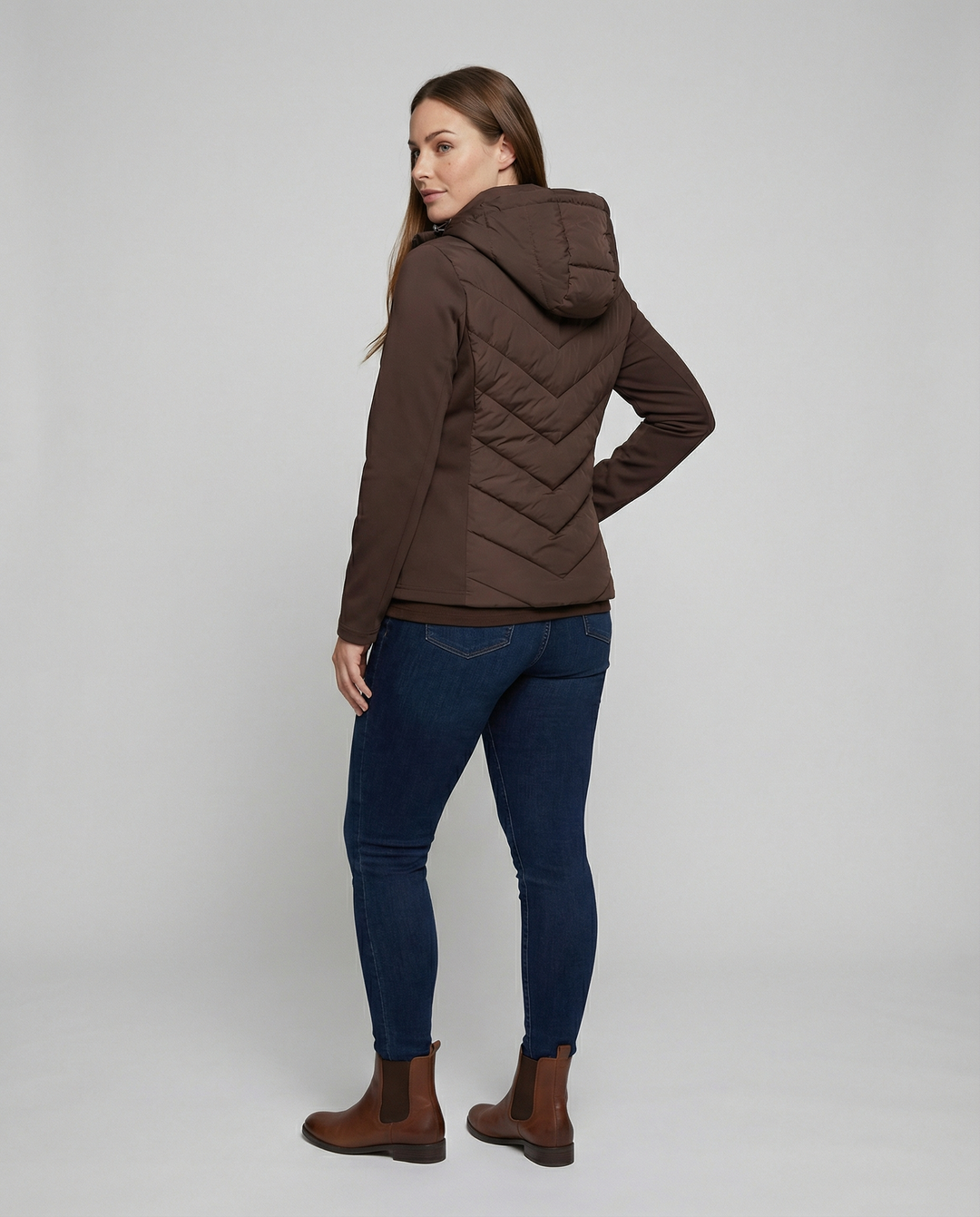 Damen Textil Jacke mit Chevron-Steppung & Kapuze | Echoarchiv
