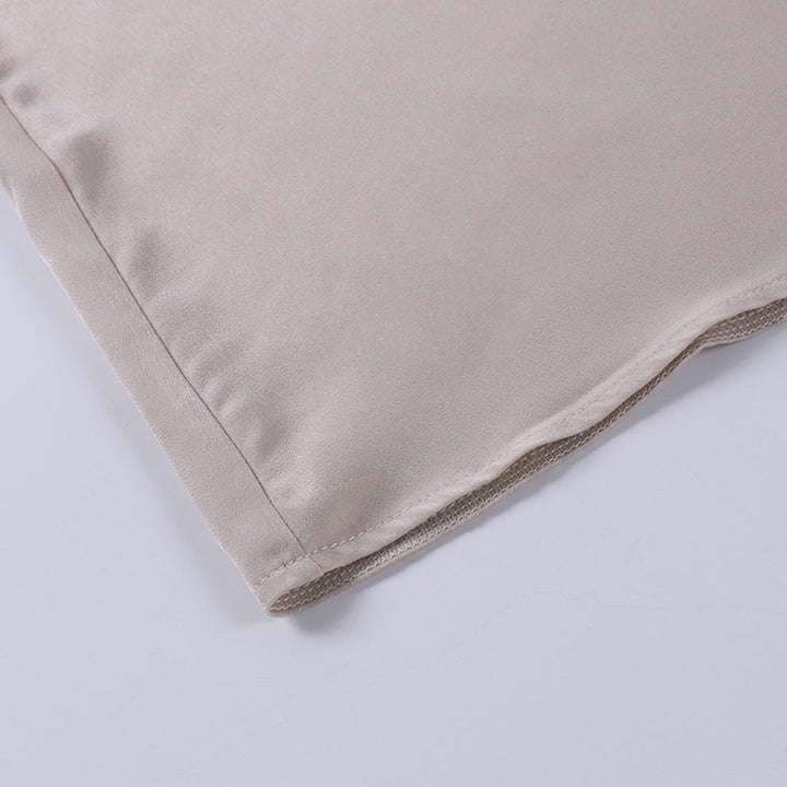 Festkleid mit Ausschnitt