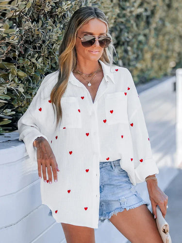Echoarchiv | Lässige Frühlingsbluse mit Besticktem Herz für Damen
