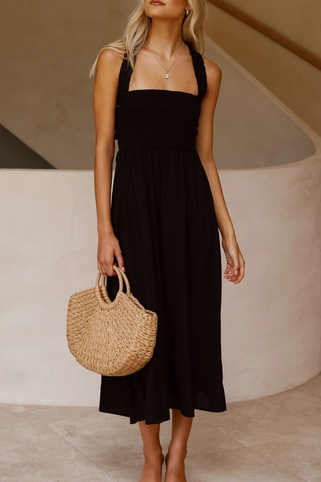 Crisscross Tie-Back Midi Kleid – Élara