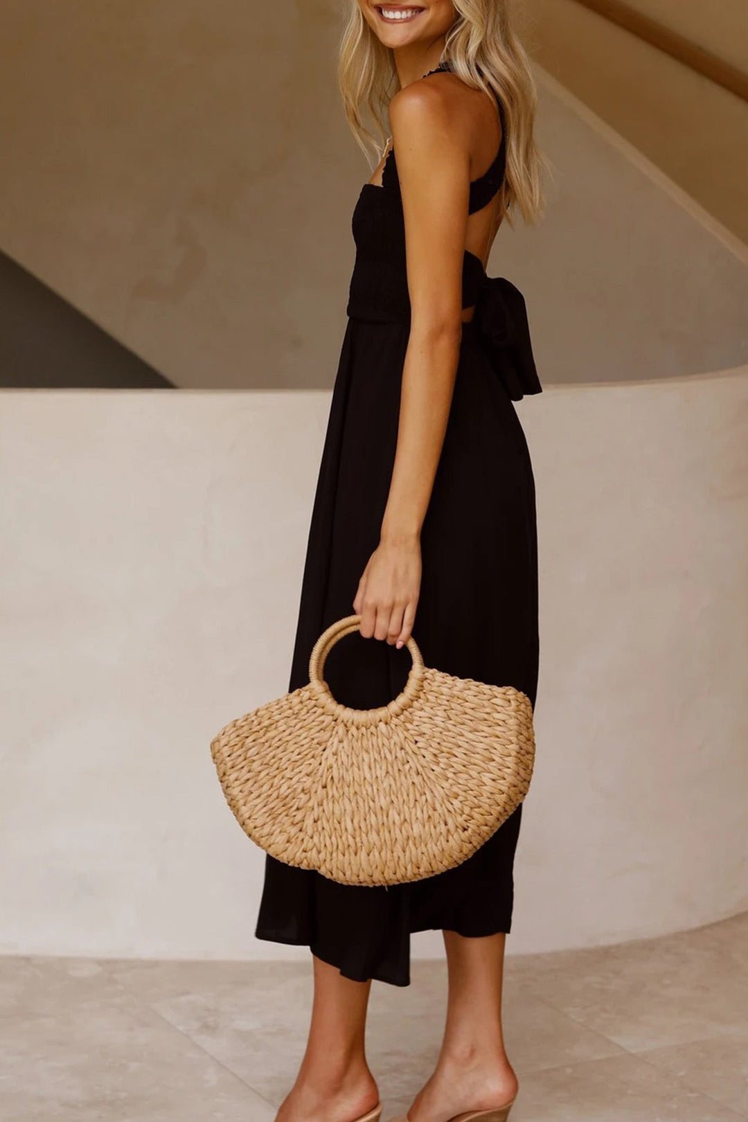 Crisscross Tie-Back Midi Kleid – Élara