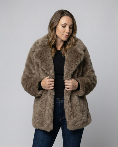 Echoarchiv | Damen Kurze Jacke Aus Weichem Kunstfell mit Lockerer Passform