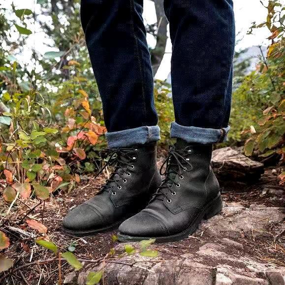 Schnürstiefel für herren