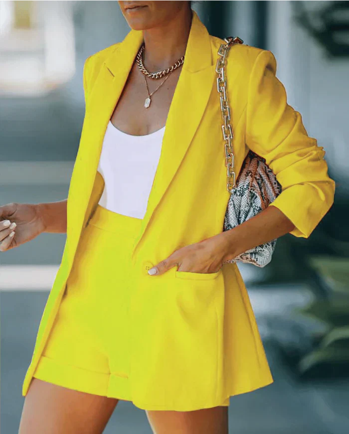 Echoarchiv | Blazer & Shorts Set