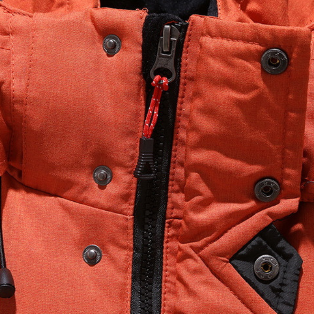 Luxuriöse Daunenjacke für Herren – Leicht und Warm im Winter – Taviero
