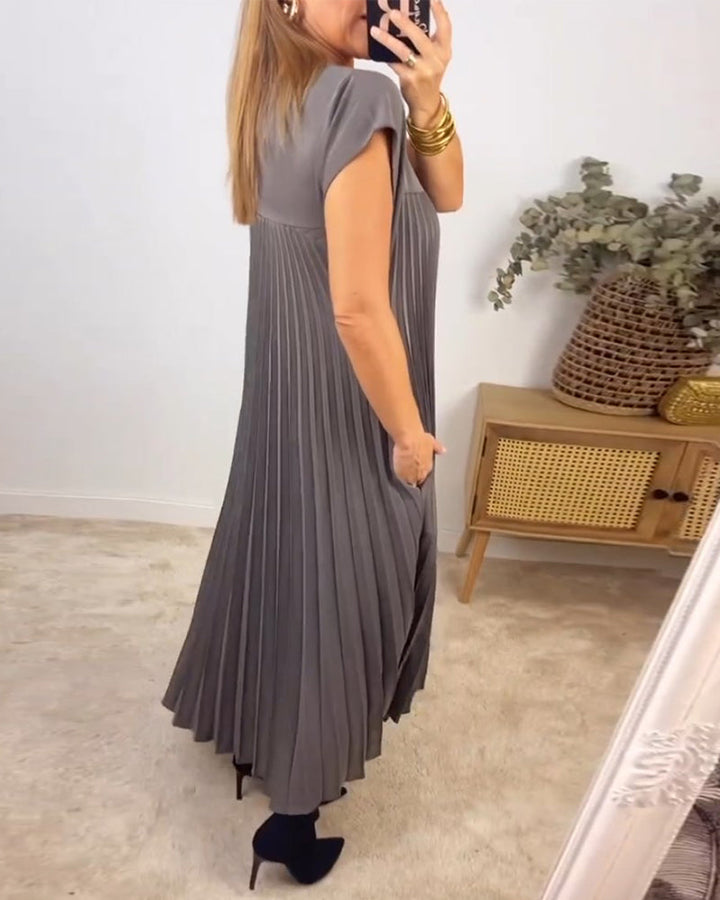 Echoarchiv | Ärmelloses Plisseekleid