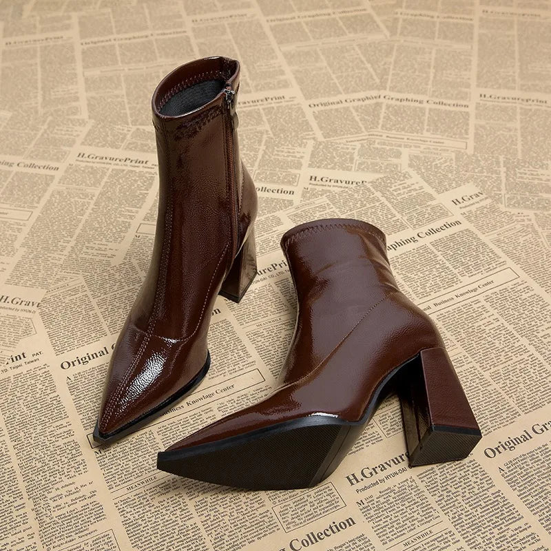 Echoarchiv | Damen-Stiefeletten mit hohem Absatz