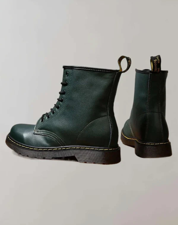 Bequeme Schlittschuhstiefel mit hohem Schaft Echoarchiv