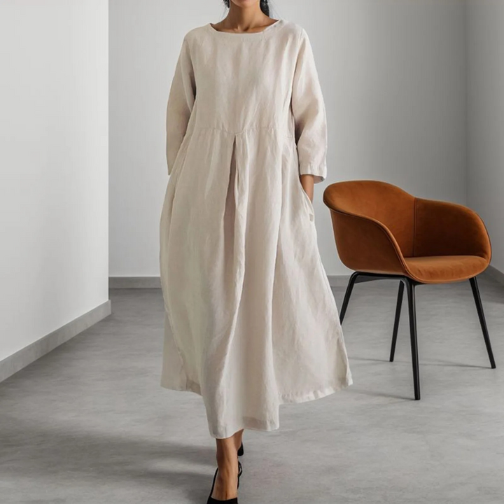 Echoarchiv | Schlichtes Leinenkleid mit Rundhalsausschnitt