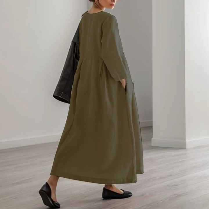 Echoarchiv | Schlichtes Leinenkleid mit Rundhalsausschnitt