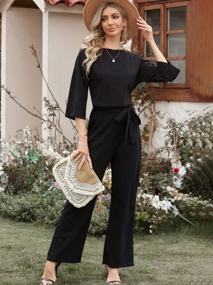 Echoarchiv | Stylischer Jumpsuit mit Gürtel