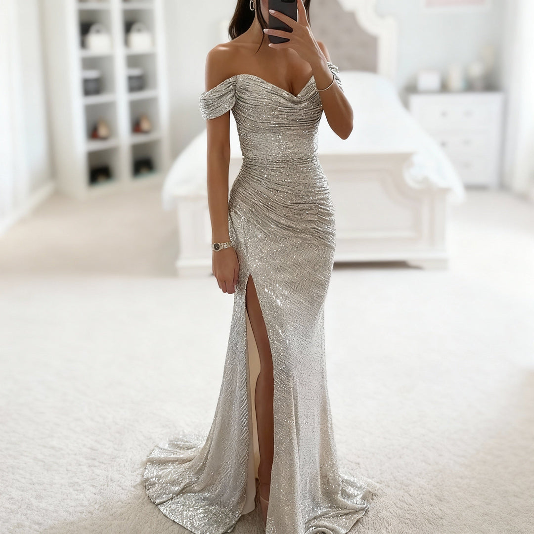 Echoarchiv | Off Shoulder Abendkleid mit Pailletten, Schlitz und Figurbetontem Schnitt für Damen