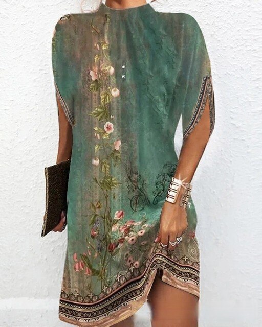 Echoarchiv | Modekleid mit Fledermausärmeln