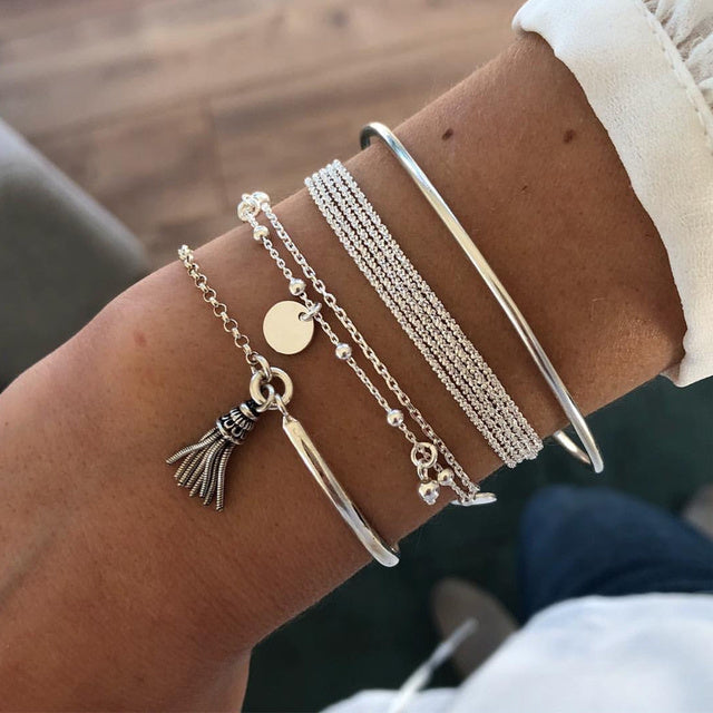 Echoarchiv | Elegantes Geschichtetes Silberarmband-Set für Damen