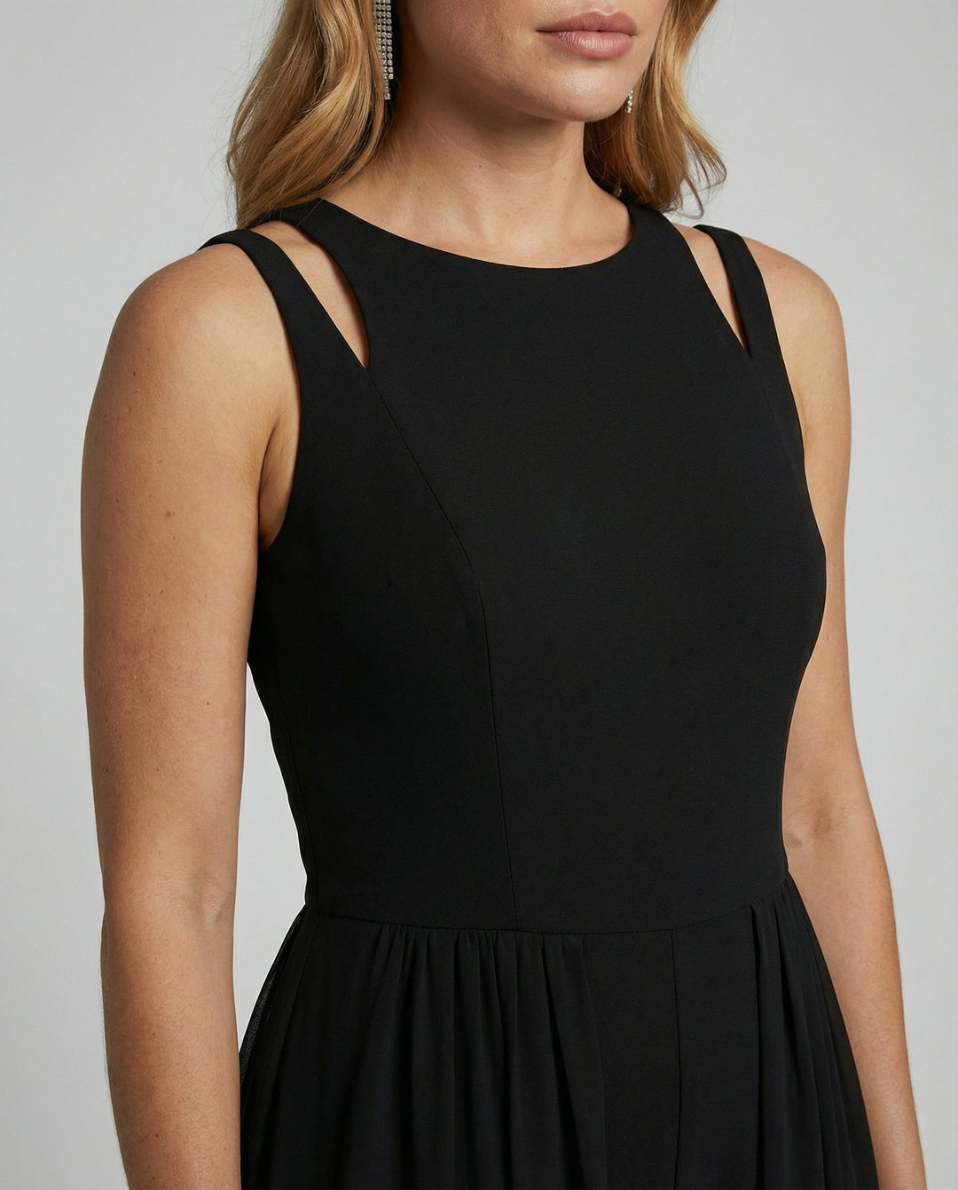 Ärmelloser Damen Jumpsuit | Echoarchiv
