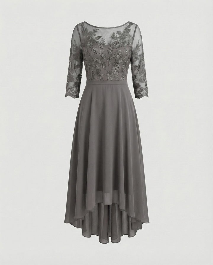 Festliches Maxikleid mit Spitzenbesatz für Damen | Echoarchiv