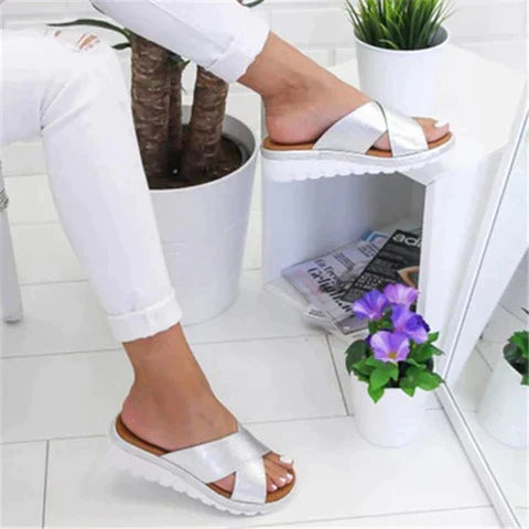 Echoarchiv | Ortho-Sandalen für Ultimativen Komfort & Stil