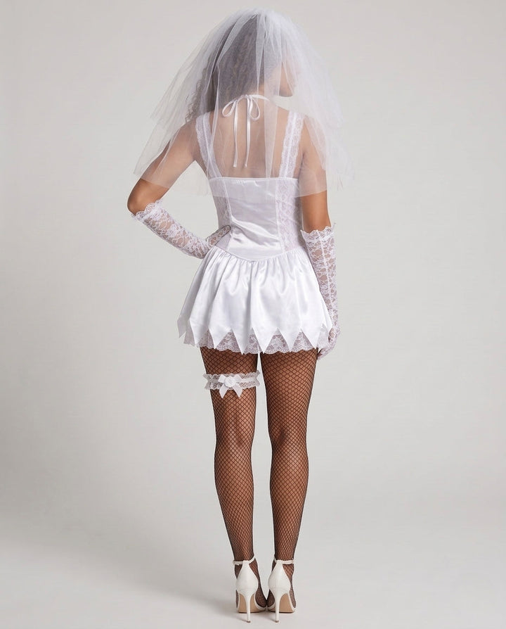 Damen Gruseliges Hochzeitskleid mit Spitzenakzenten und Schleier Echo Archiv
