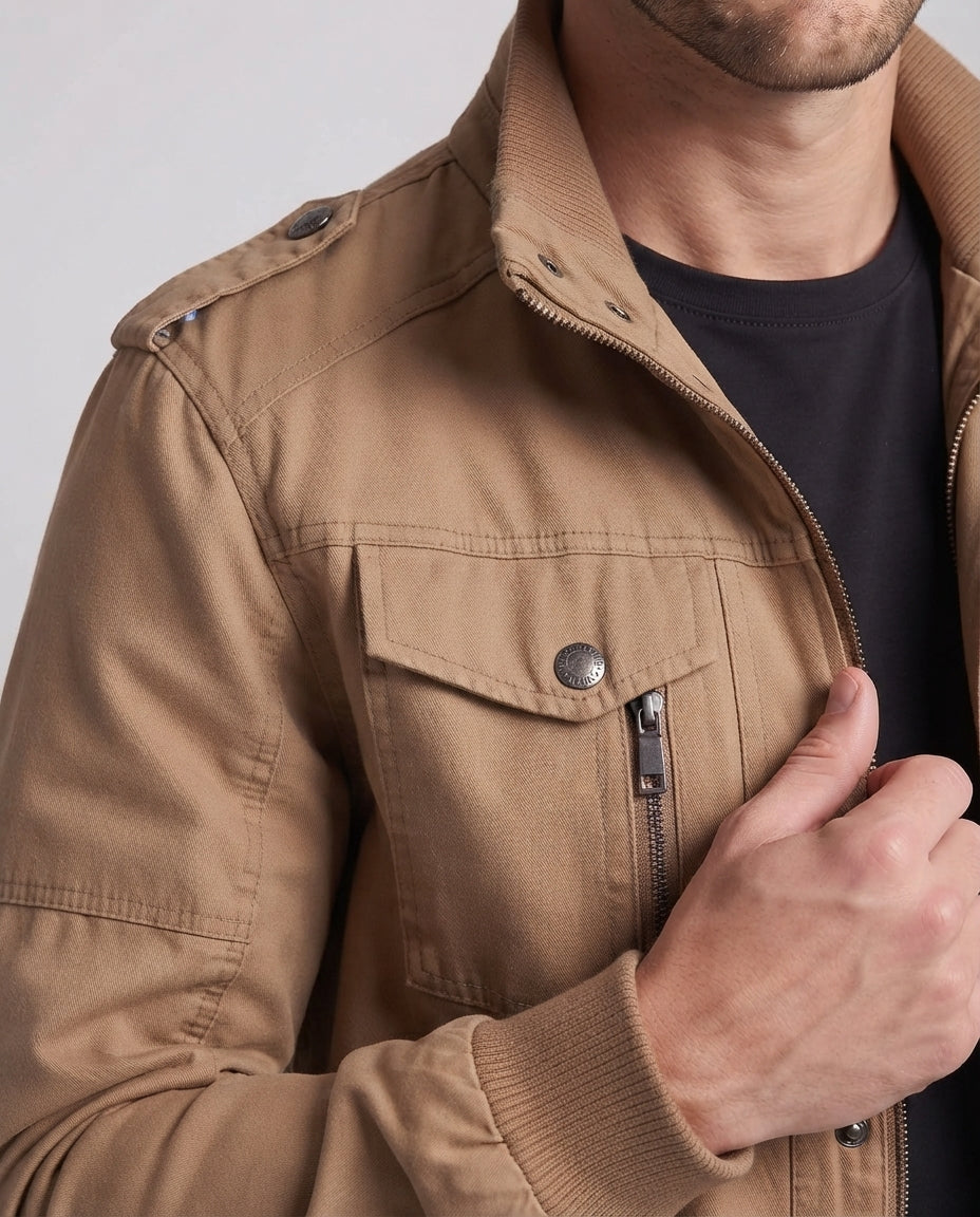 Herren Canvas Field Jacket im Militär-Look mit Stehkragen, Schulterklappen und Brustklapptaschen Echo Archiv