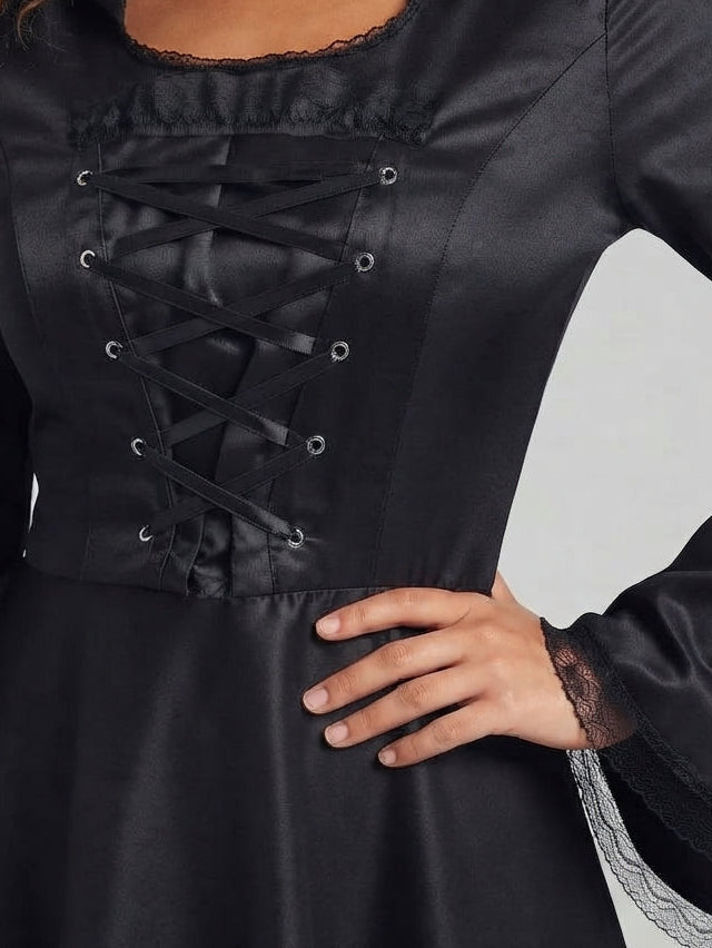 Damen Kapuzenkleid mit schwingendem Rock und Spitzenverzierungen Echo Archiv