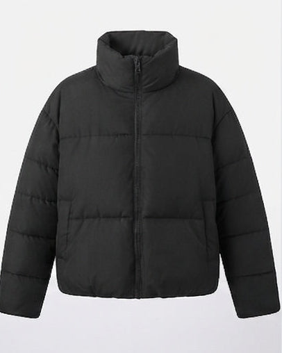 Frauen nan kurz geschnittene gepolsterte Kurzpufferjacke mit hohem Stehkragen und glänzender Mikrofaseroberfläche