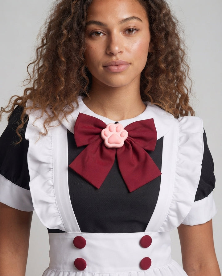 Damen verspieltes Dienstmädchen-Kleid mit Rüschendetails und schickem Schleifenakzent Echo Archiv