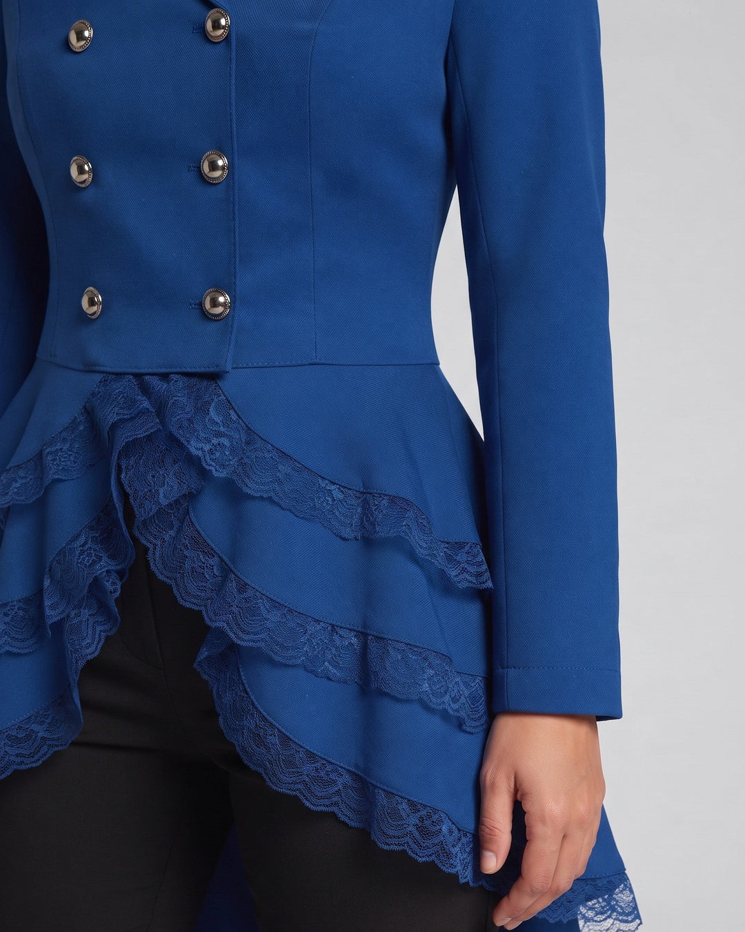 Frauen Elegante RüschJacke mit tiefem V-Ausschnitt und doppelt geknöpftem Vorderteil Echo Archiv