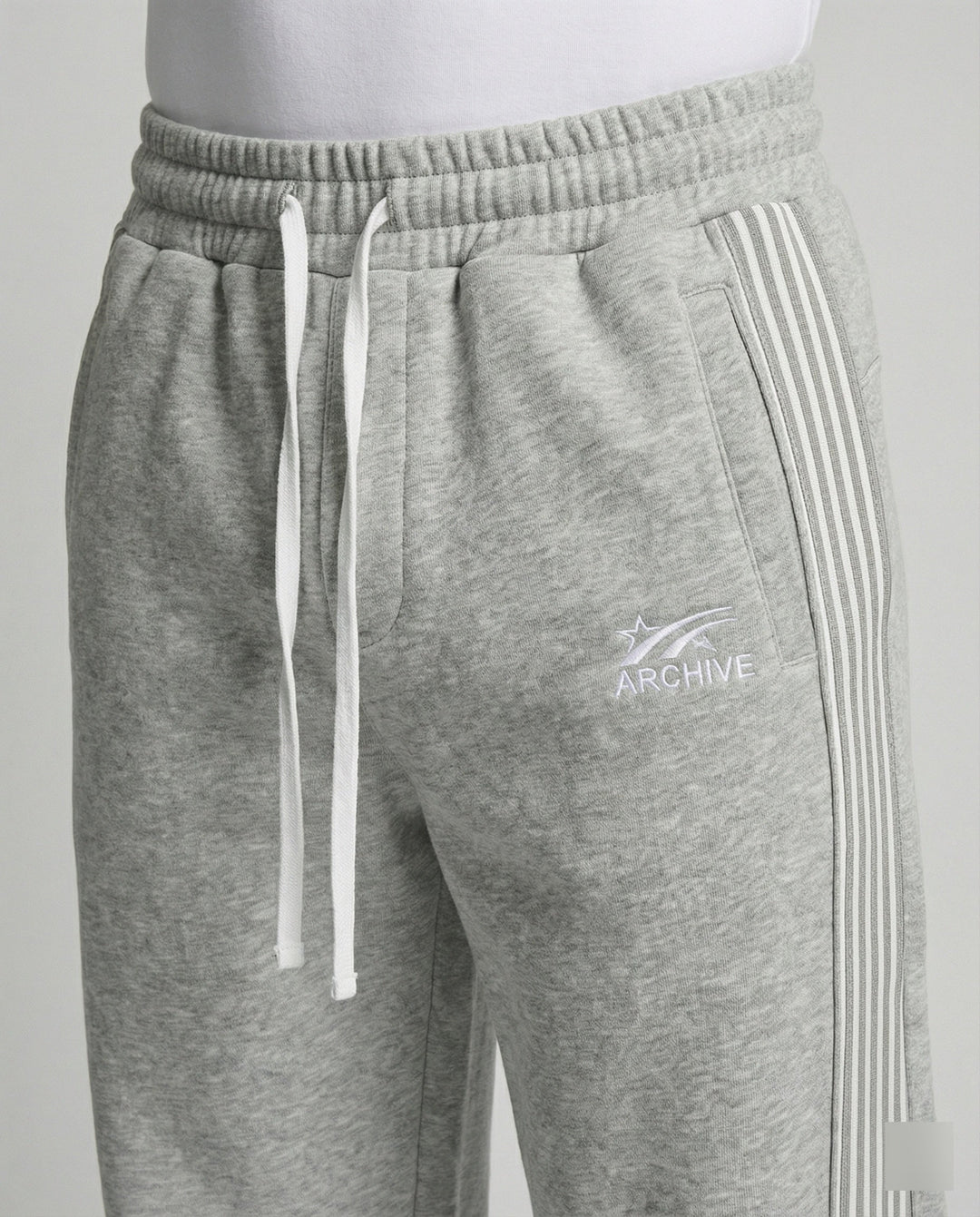 Echoarchiv - Herren Jogginghose mit Streifen