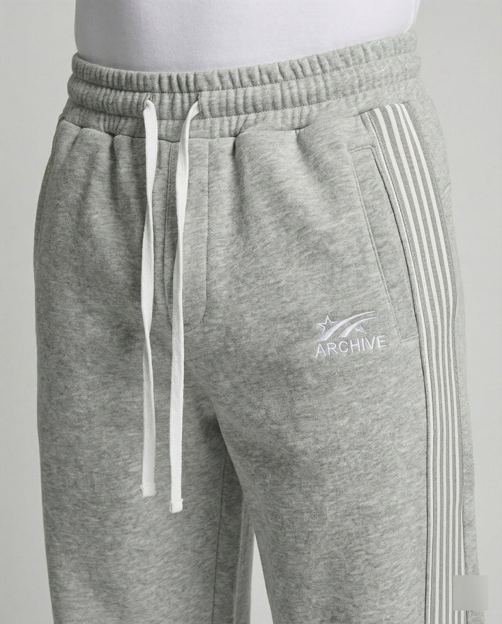 Echoarchiv - Herren Jogginghose mit Streifen