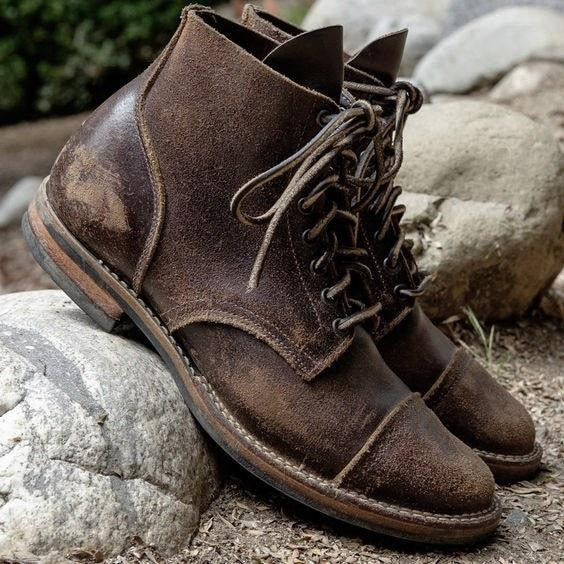 Retro-Schnürstiefel Echoarchiv