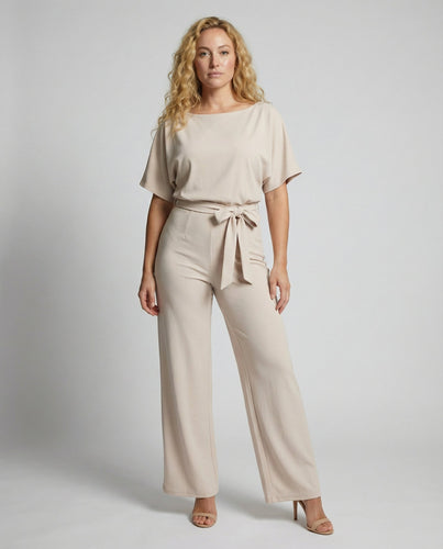 Eleganter Damen Jumpsuit | Echoarchiv