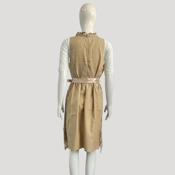 Echoarchiv | Tracht für Damen mit Schürze und Bluse