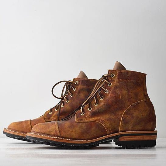 Echoarchiv | Stiefeletten - Lederlook mit Schnürung und Metallkappe
