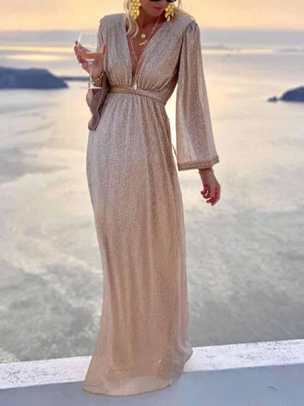 langes Kleid mit glänzenden Pailletten, elegante Champagner-Hochzeitszeremonie – Élara