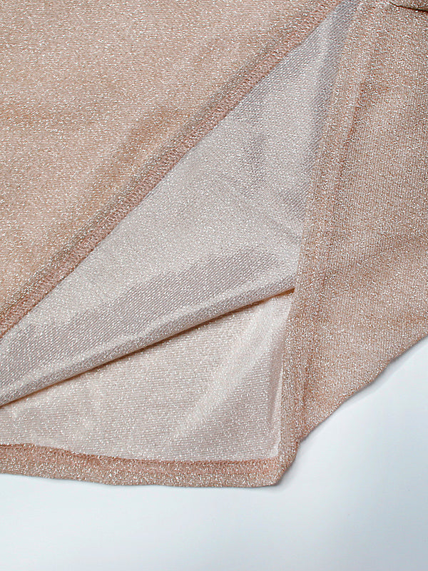 langes Kleid mit glänzenden Pailletten, elegante Champagner-Hochzeitszeremonie – Élara