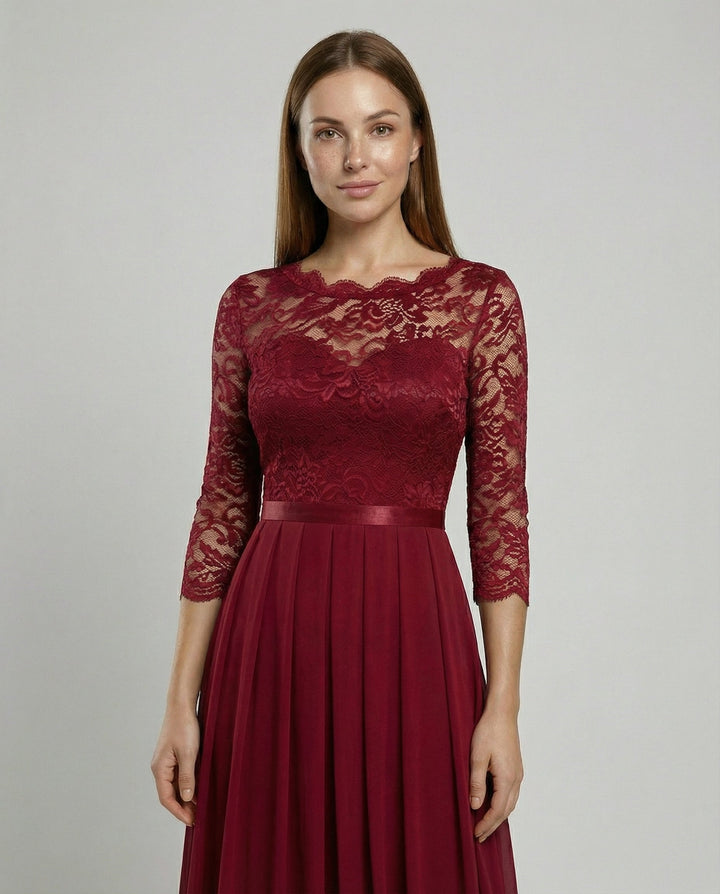 Elegantes Spitzen Brautjungfernkleid | Echoarchiv