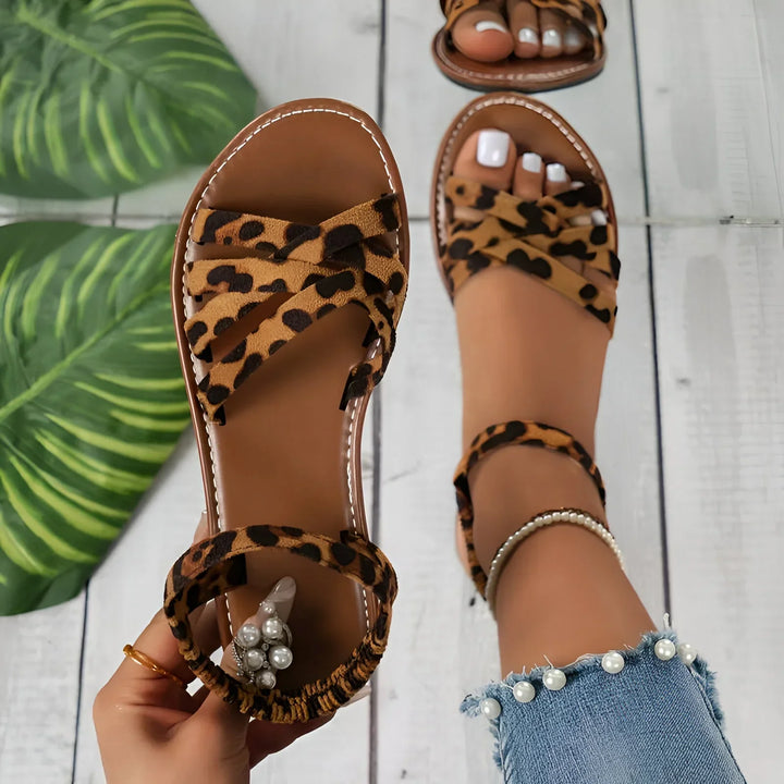 Flache Sandalen mit Leopardenmuster – Sorelia