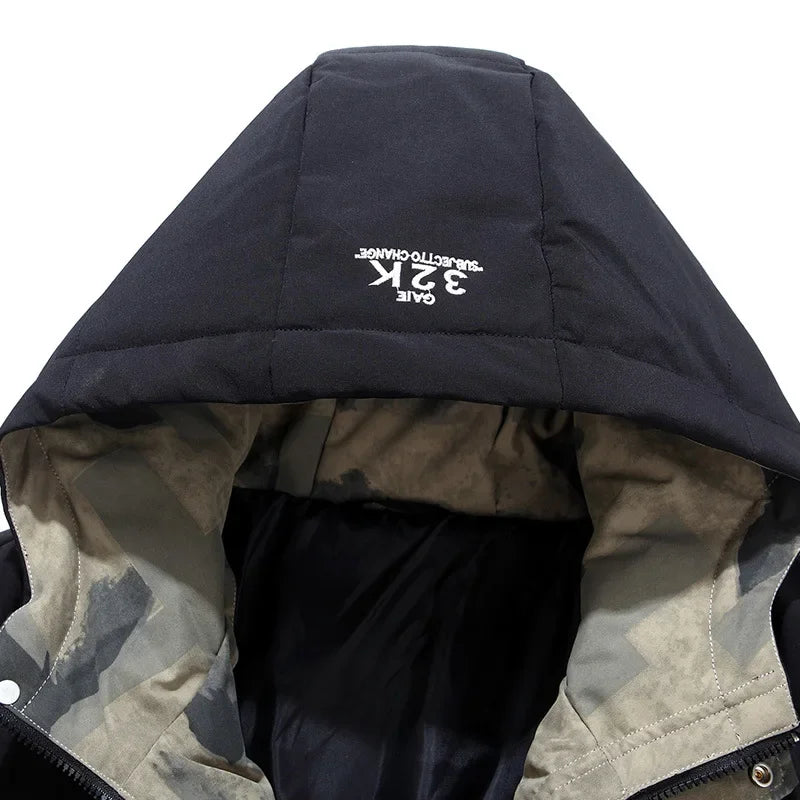 Echoarchiv | Wattierte Jacke mit Kapuze