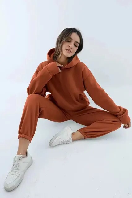 Echoarchiv | Bequemer Hoodie & Jogginghose