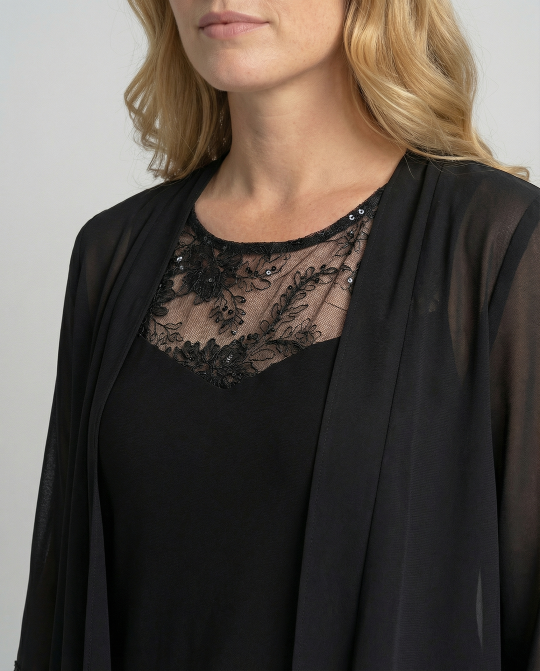 Echoarchiv | Damen Dreiteiler Mit Transparenter Jacke Und Hose